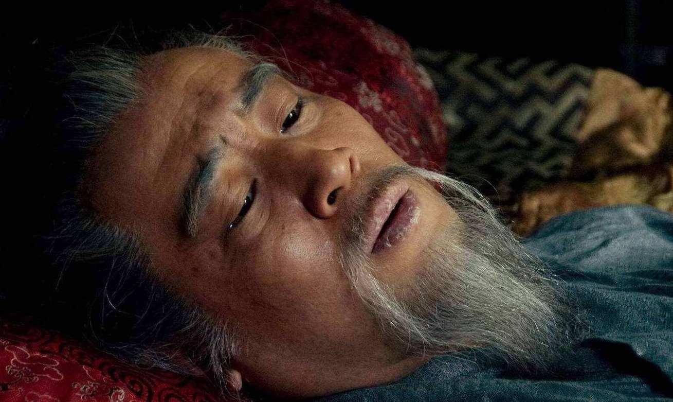 刘备白帝城托孤留下一句话,其中包含4个字,吓得诸葛亮声泪俱下