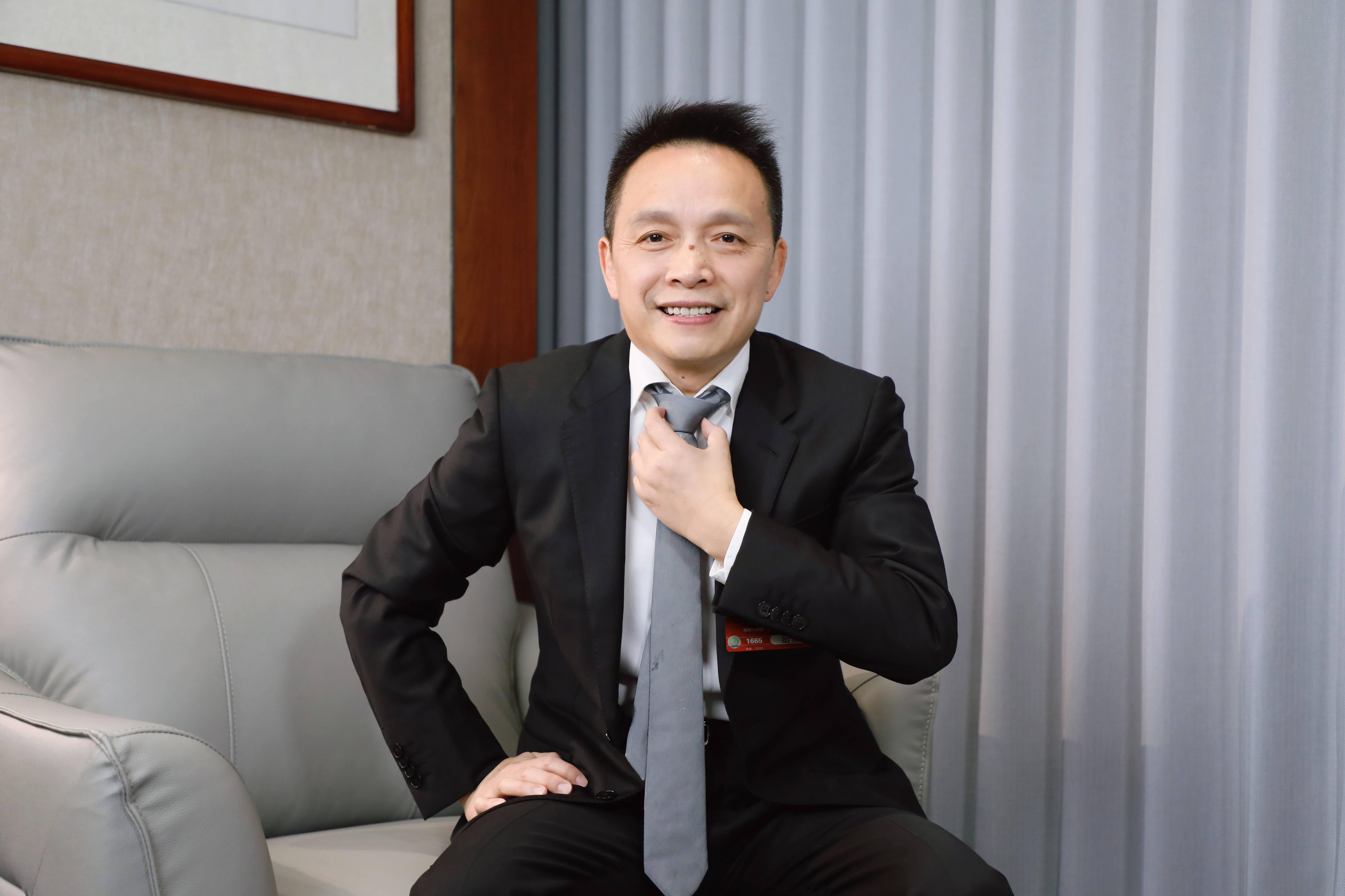 全国人大代表,盐津铺子董事长张学武:建议让银发经济成为高质量发展的