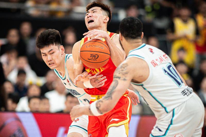 孙铭徽17分5抢断无力回天 下半场复苏险导演逆转