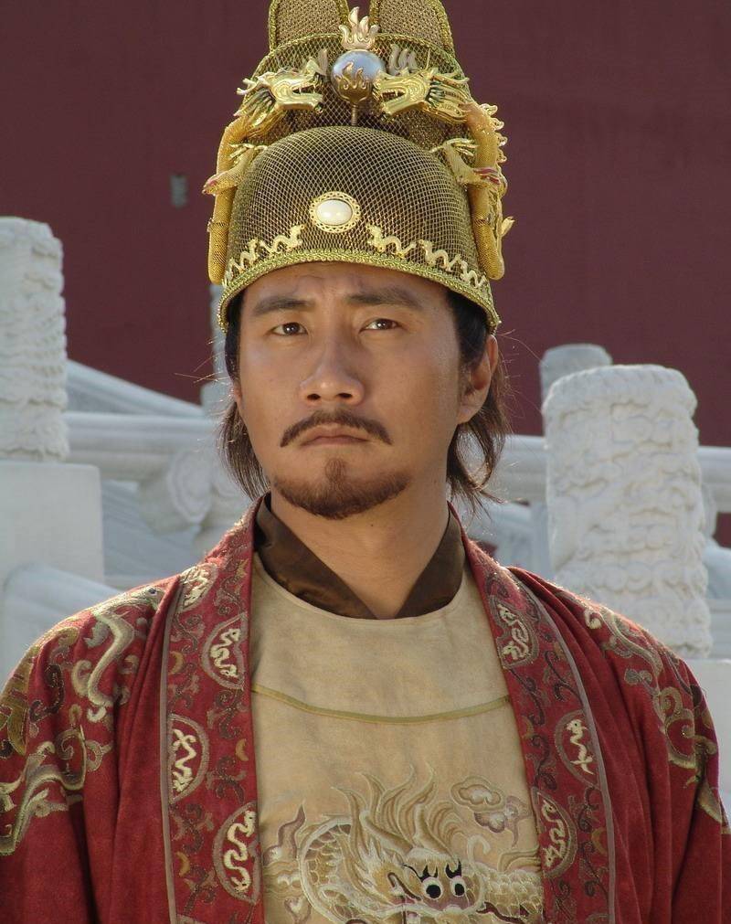 朱元璋上联:千里为重,重山重水重庆府,秀才对出下联,换来官职