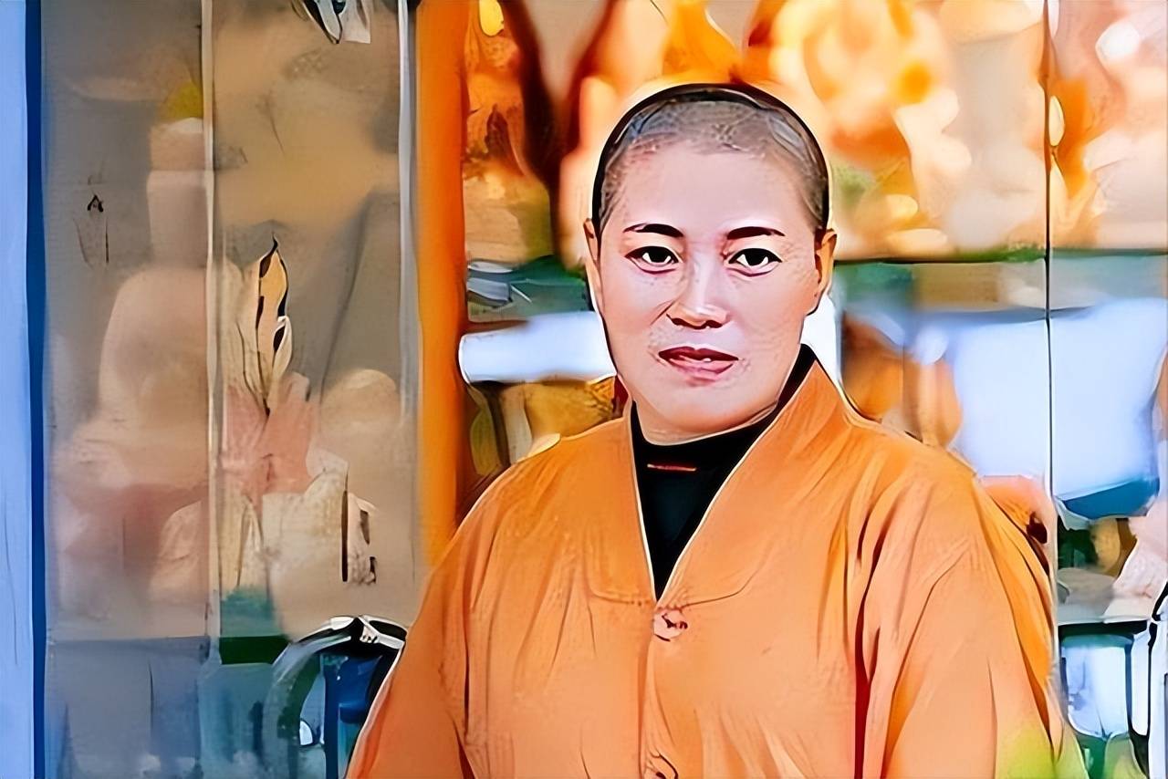 中国一直崇尚佛教,寺庙香火鼎盛,尤其在春节时,许多人会不惜花大钱争