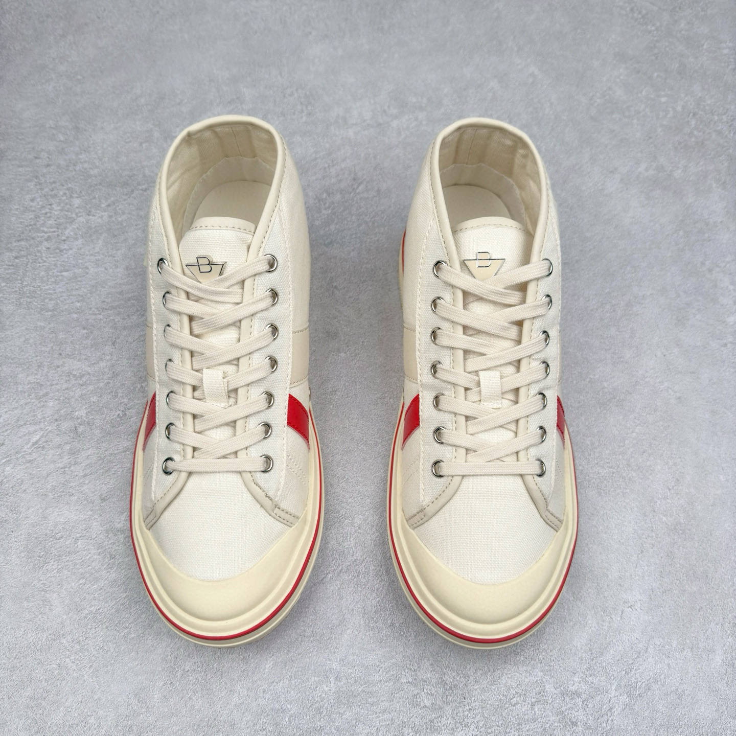 bottega veneta eliot bv 葆蝶家复古中帮帆布运动鞋