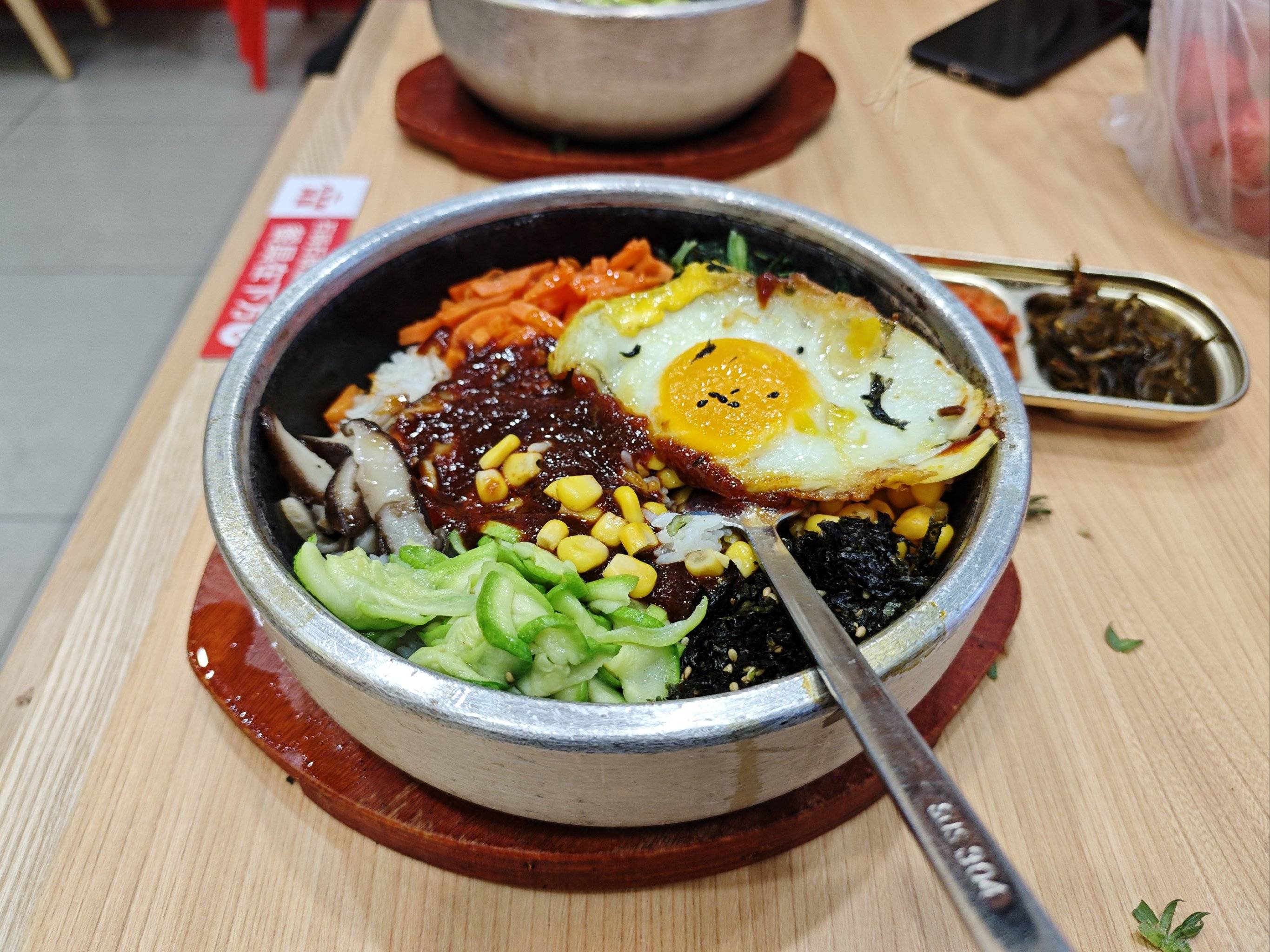 正宗烤肉拌饭的做法？步骤详解，轻松做出美味！_搜狐网, image size:2731x2048