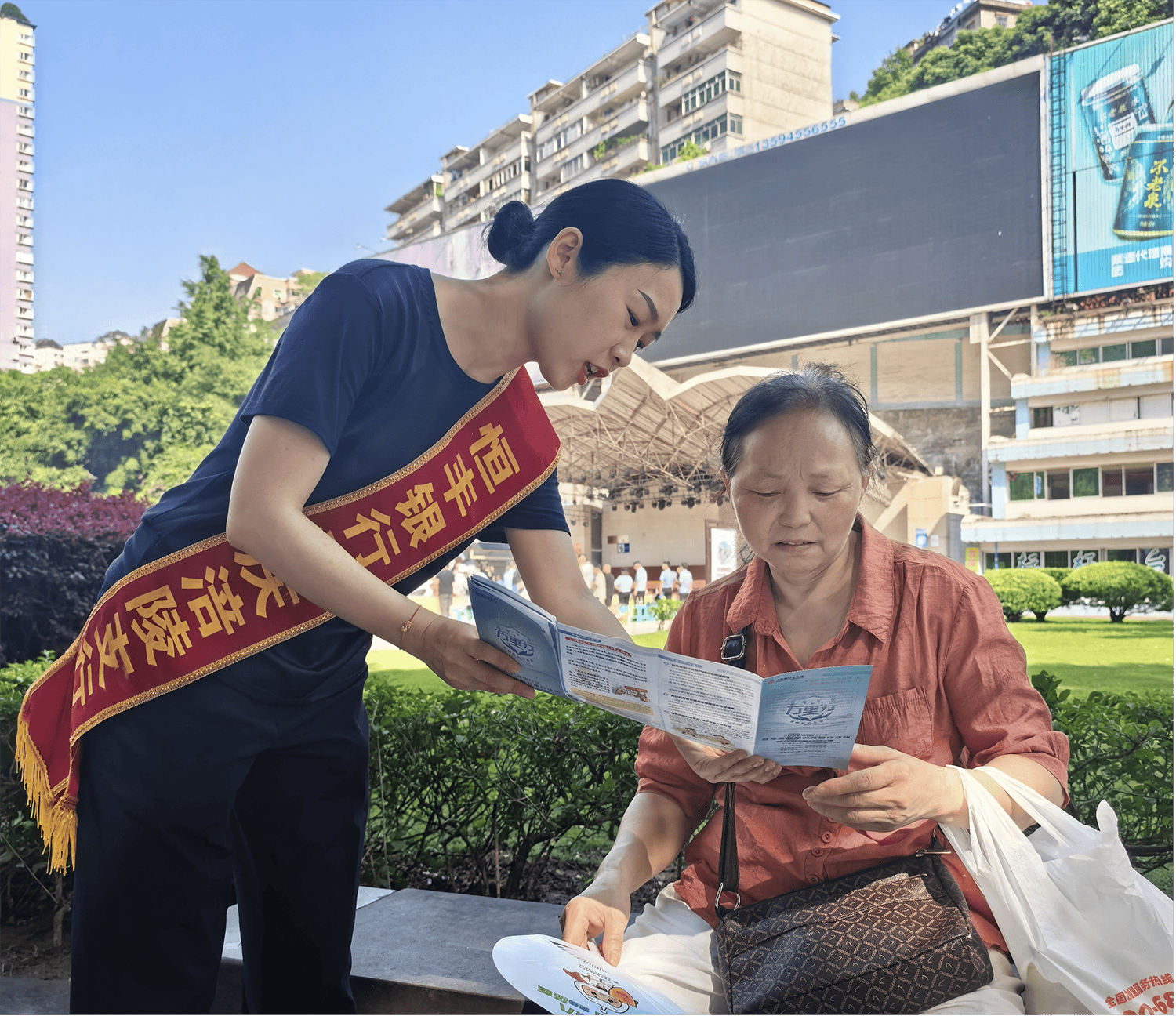 银行理财经理宣讲金融_银行理财经理营销经验分享简报100篇 银行理财司理
宣讲金融_银行理财司理
营销履历
分享简报100篇 金融财经撰文