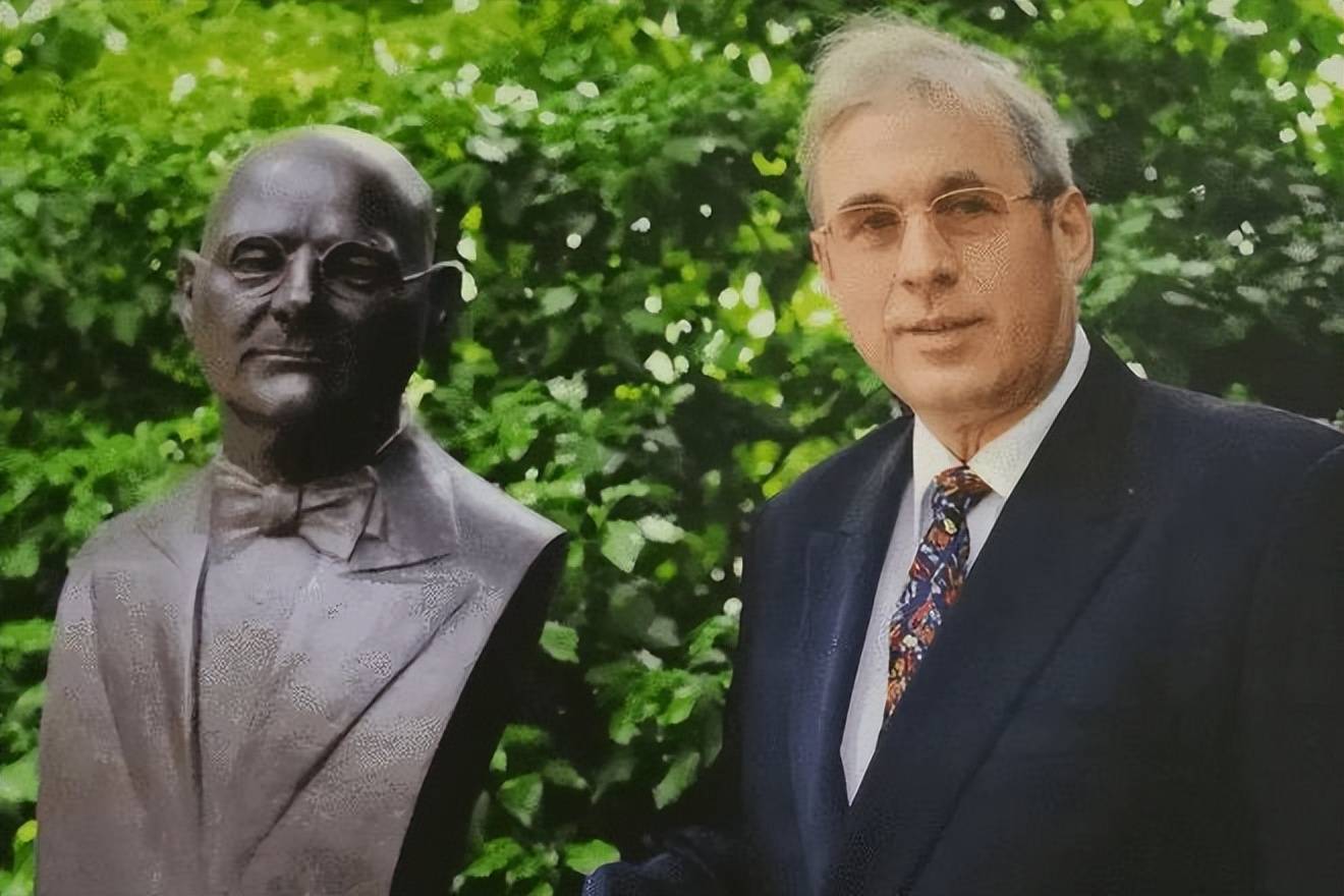 拉贝:南京大屠杀冒死救下25万中国人,晚年贫苦,南京人捐款报恩