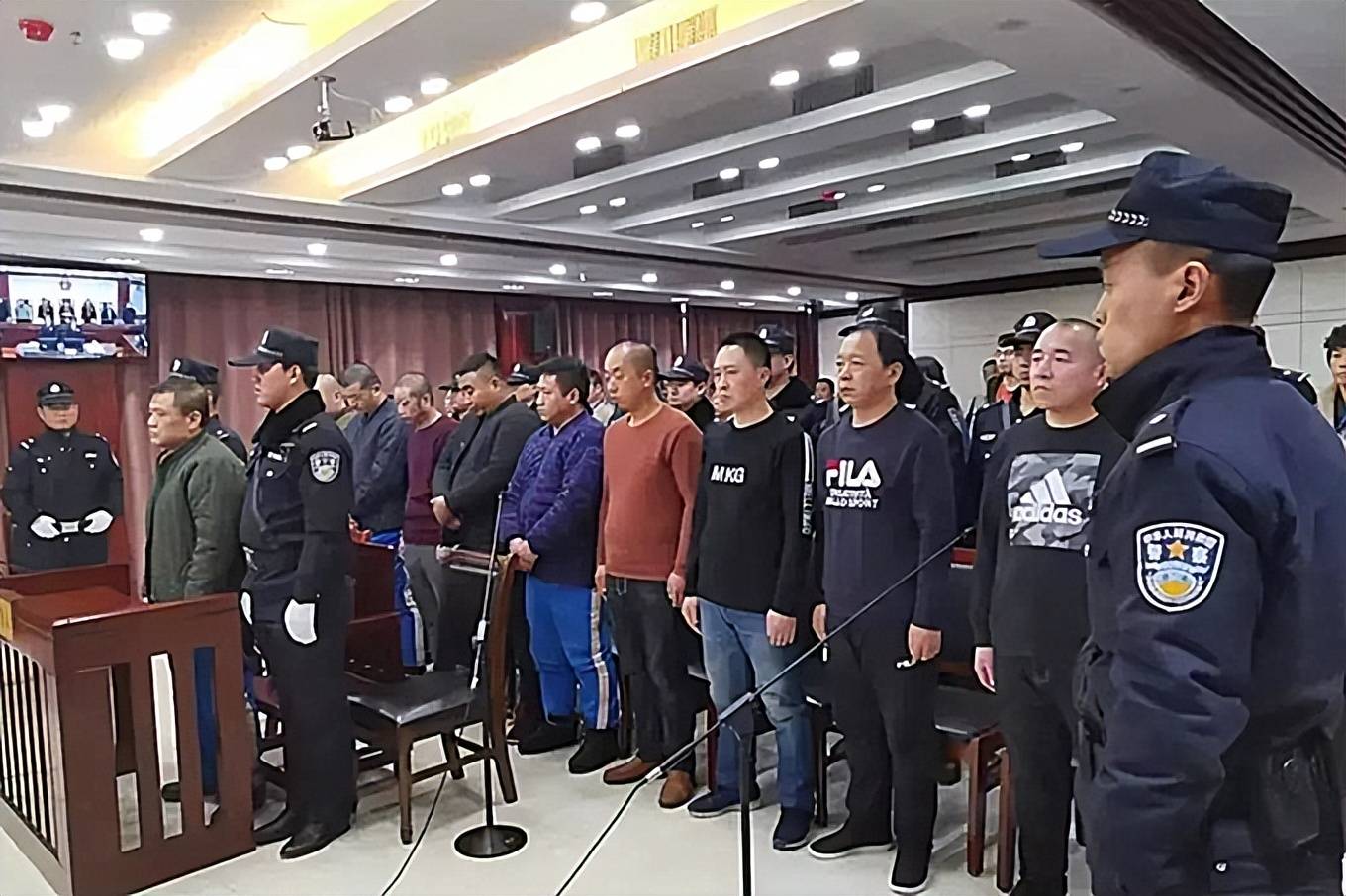 山东黑老大徐宗涛:审判卷宗拉一车,400证人材料,坏两台打印机