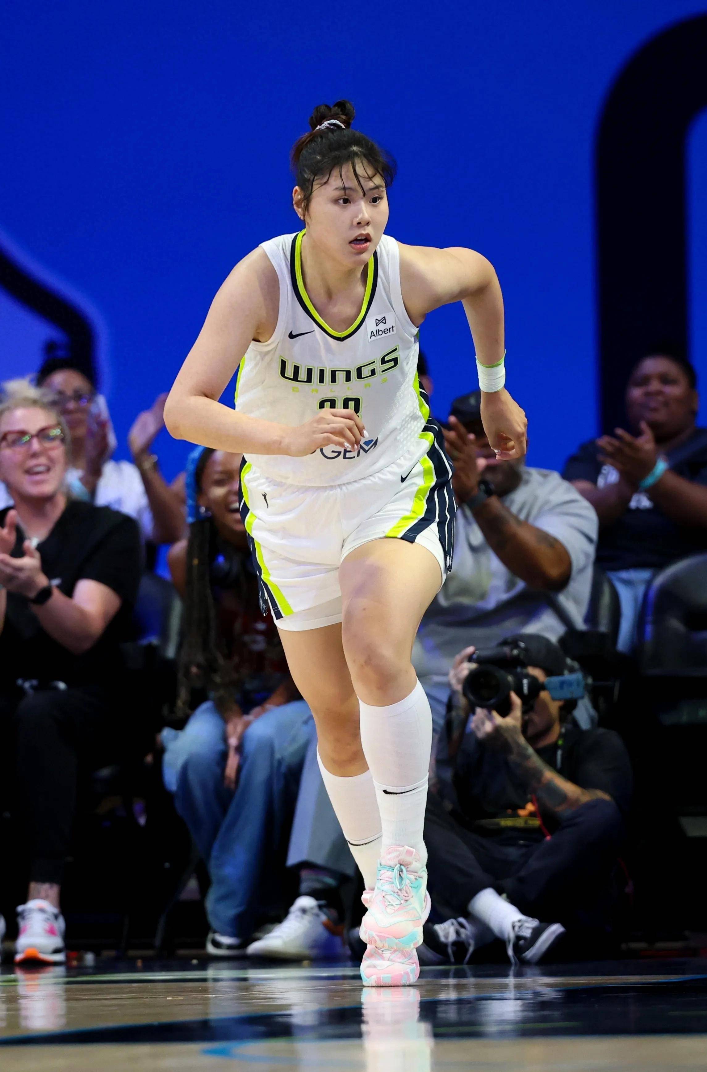 16分5篮板0失误李月汝wnba蜕变成中国球员海外征战新标杆
