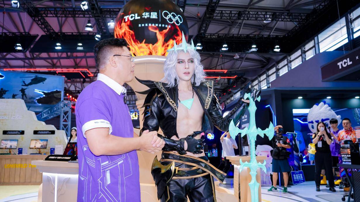 《TCL华星“屏宇宙”进阶亮相ChinaJoy2025，打造电竞显示产业发展新的增长极》