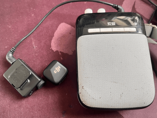 领夹麦克风哪个牌子的好？麦克风怎么选？高性价比领夹麦克风推荐