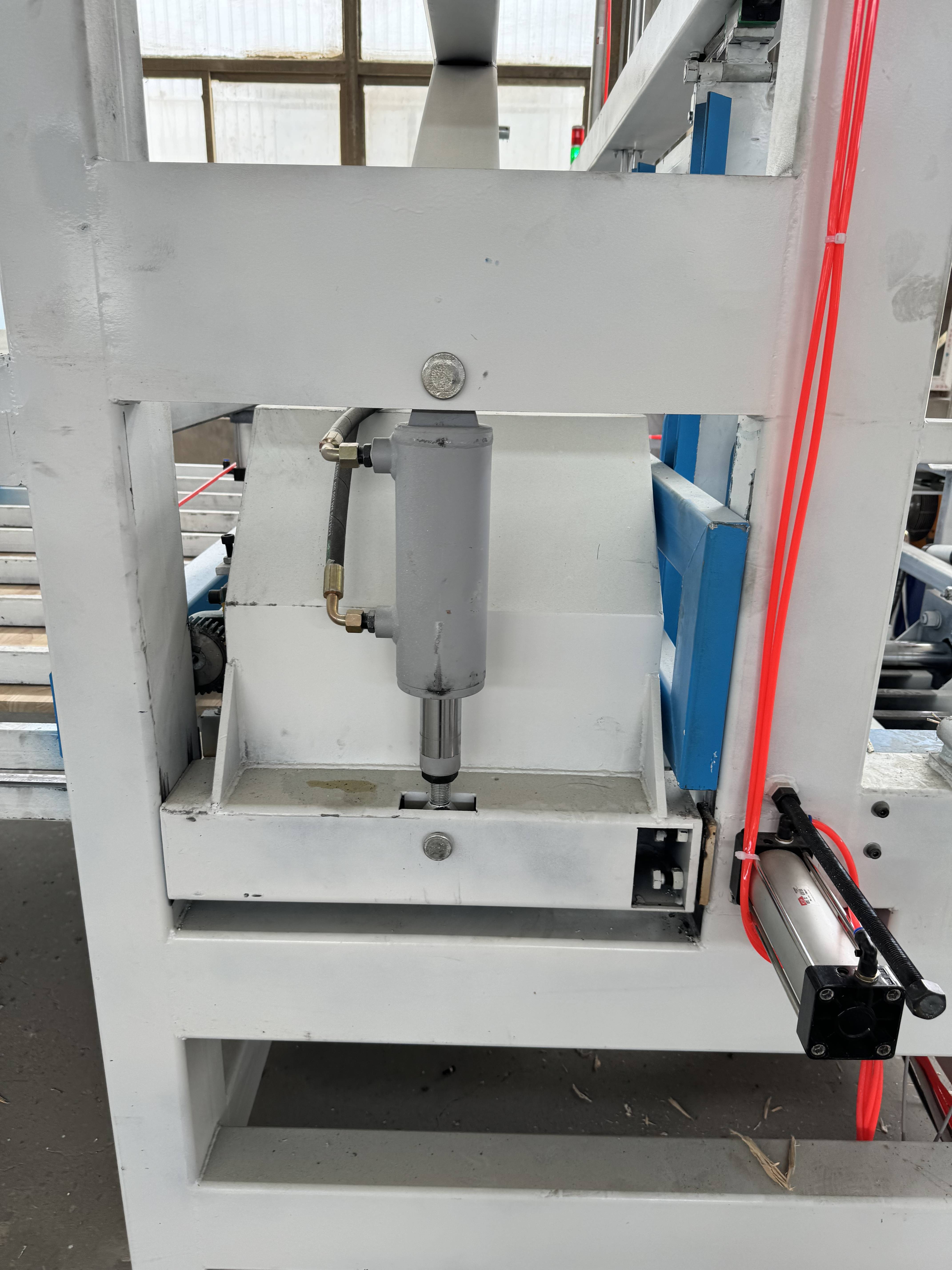 山东拼板机 细木工拼板机：以技术创新引领行业发展，铸就品质典范