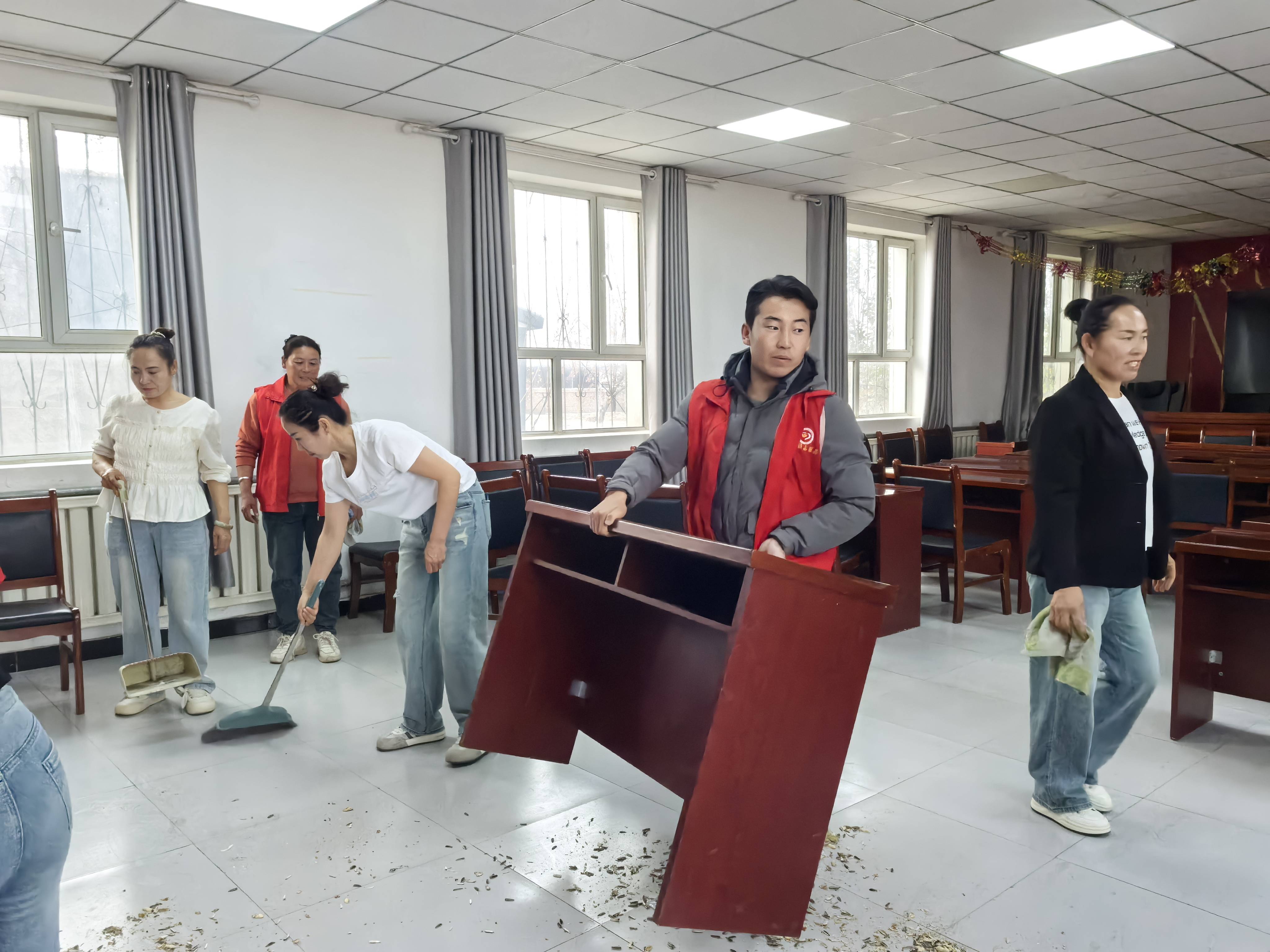 沙湾市东湾镇:以"家常温情"织密老年关怀网,用"贴心服务"传承孝亲文化