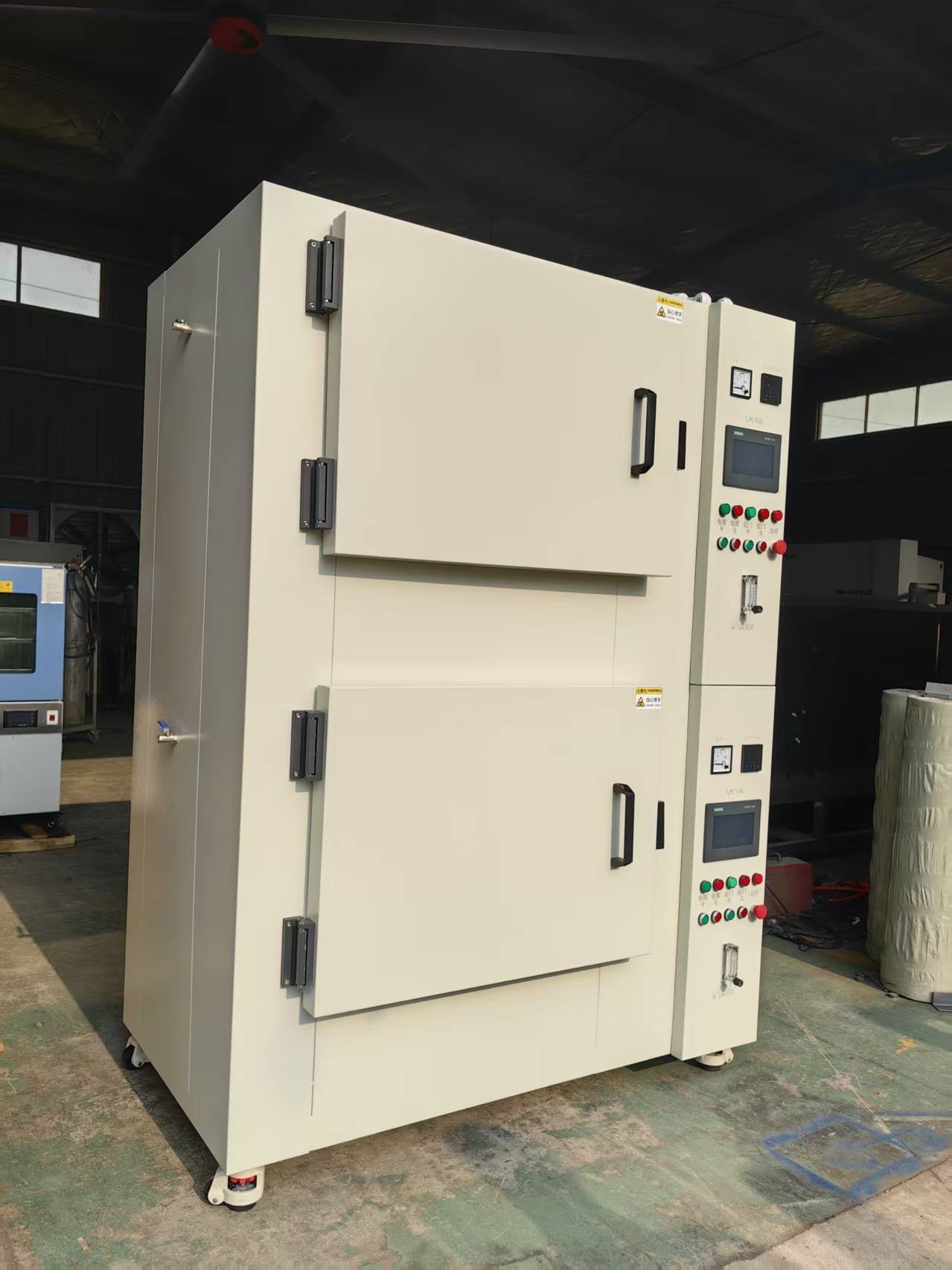 top吴江市荣欣烘箱制造厂:数显恒温/热风循环/工业/防爆干燥箱专业