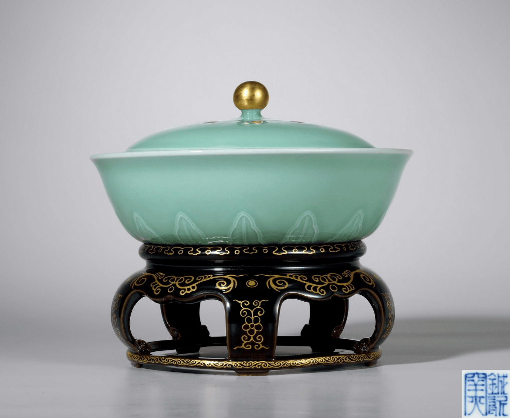 铖瓷窑瓷器收藏全攻略：历史与市场价格详解