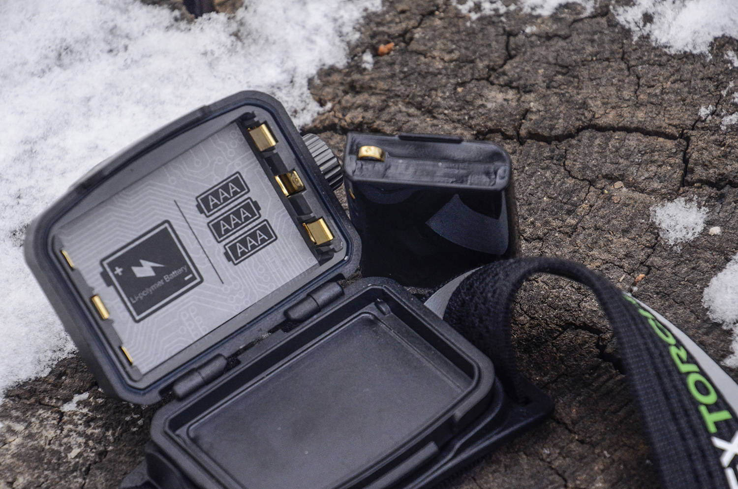 消解夜色里的不安与不便,重新定义实用照明:纳丽德 eStar头灯