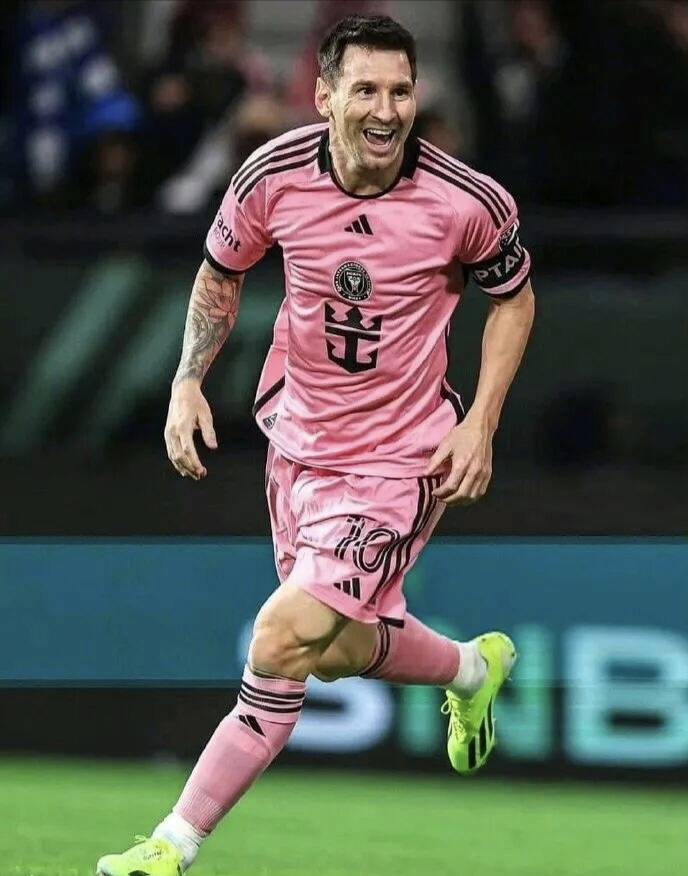 ميسي نجم نادي إنتر ميامي لكرة القدم ميسي نجم نادي إنتر ميامي لكرة القدم