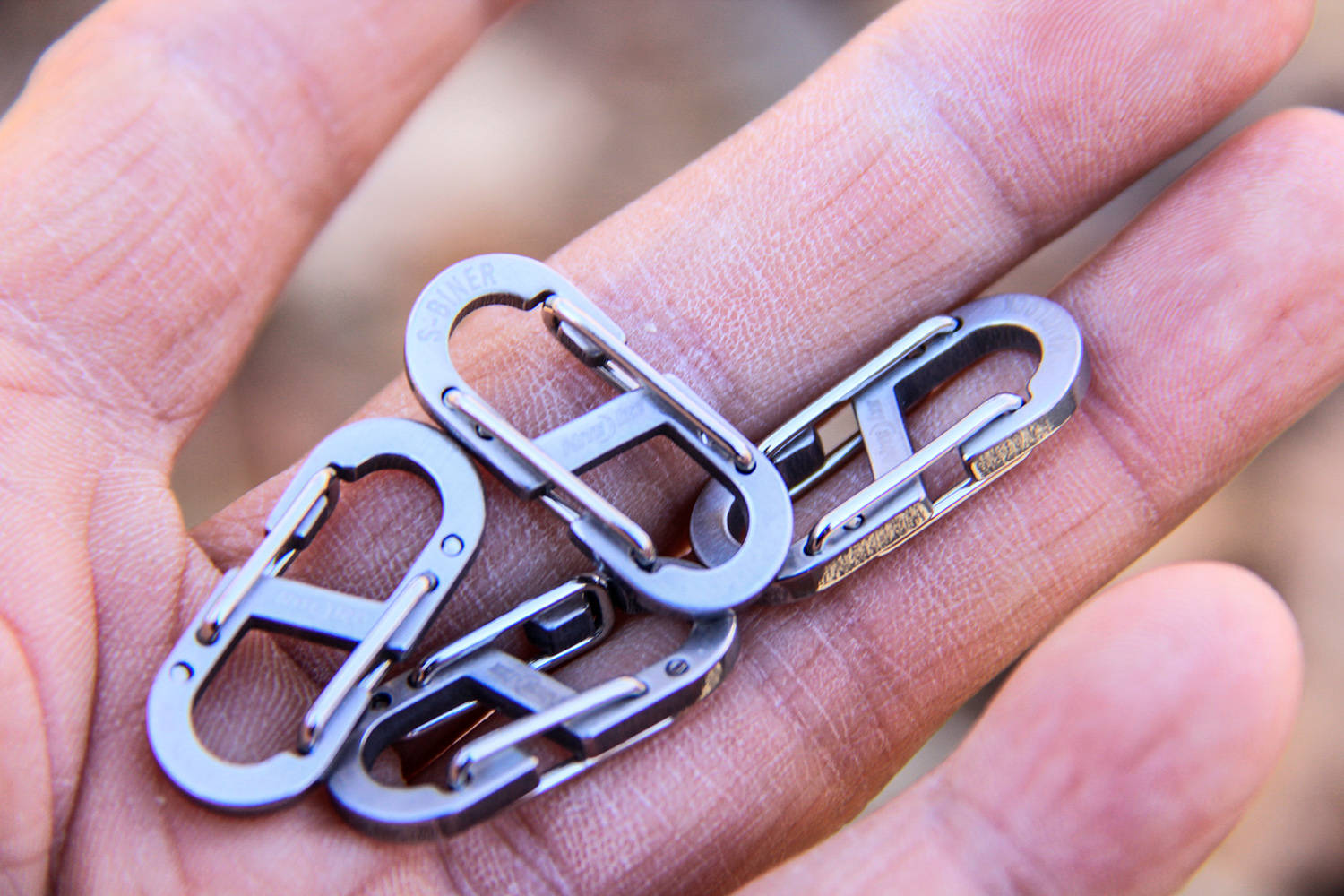 小到隐形，牢到离谱：奈爱迷你钥匙扣