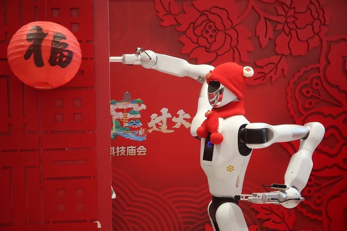 机器人租赁想要催生“超级巨头”？问题是产能不允许-锋巢网