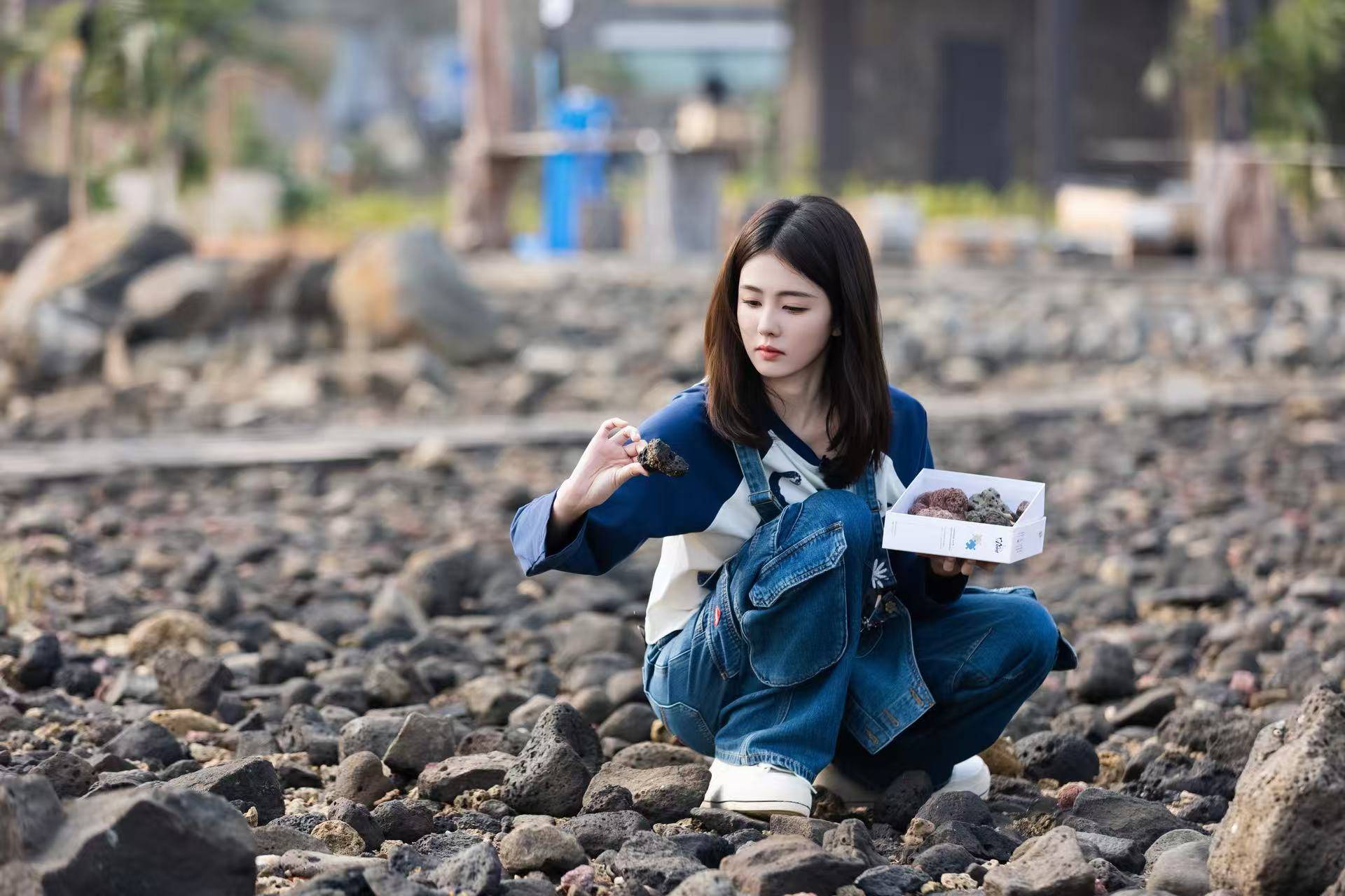 《亲爱的客栈》第三期看点：徐志胜连连闯祸 白鹿泪别客栈封面图