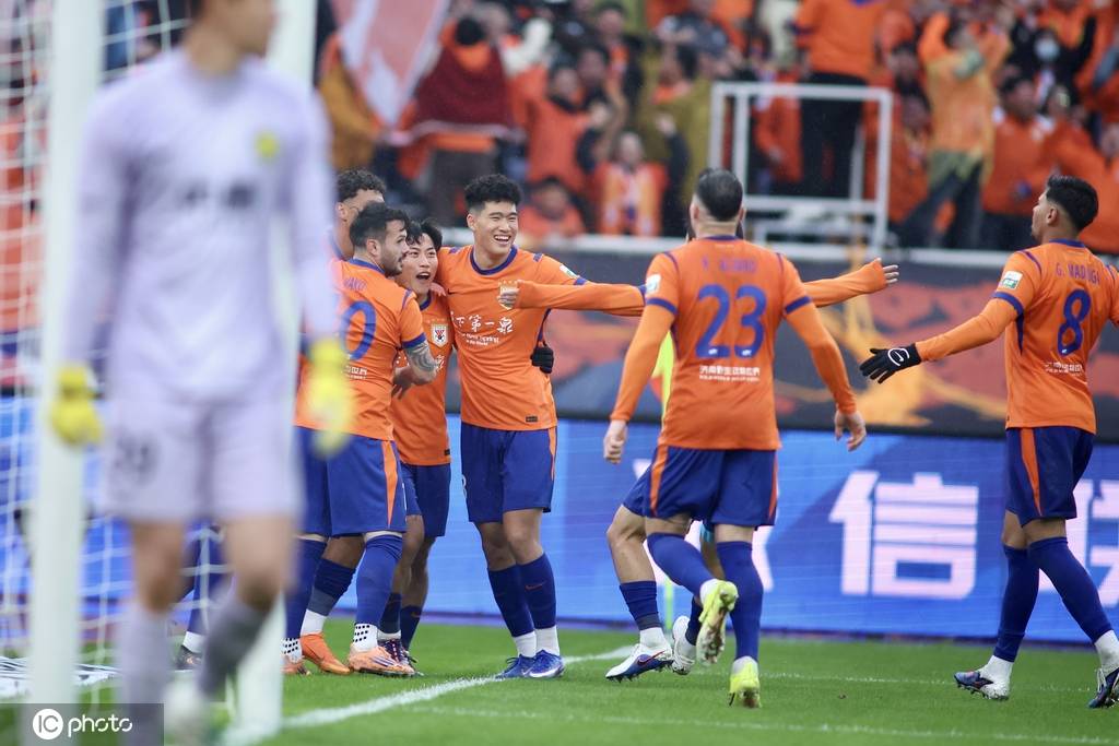 泰山主场对阵国安已10年不败 御林军需重新审视自己