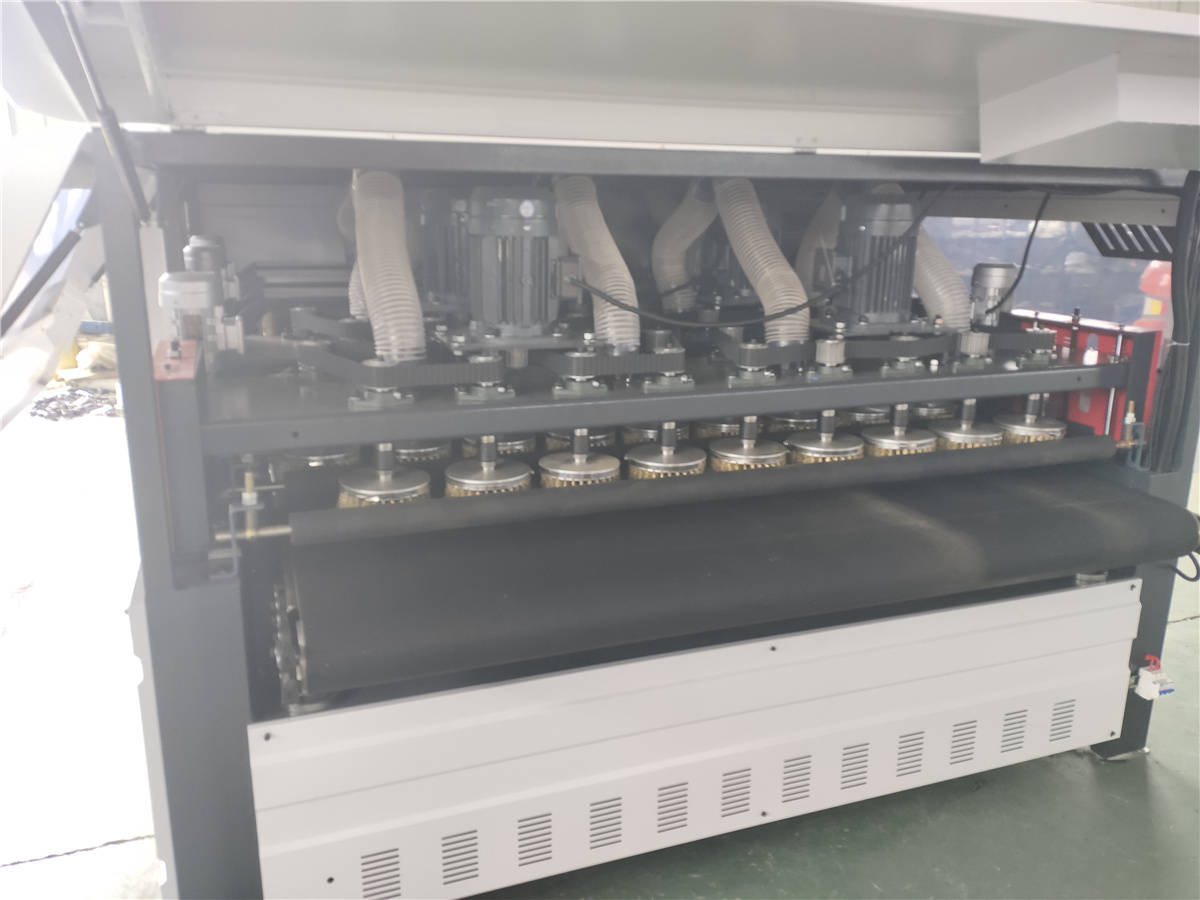 立式打磨机 木工打磨机器加工过程