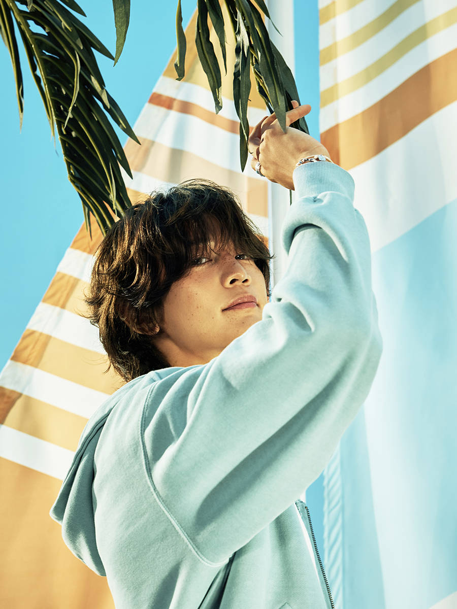 SHINee珉豪迷你2辑《Make it hot》以多彩氛围讲述关于“我”的故事