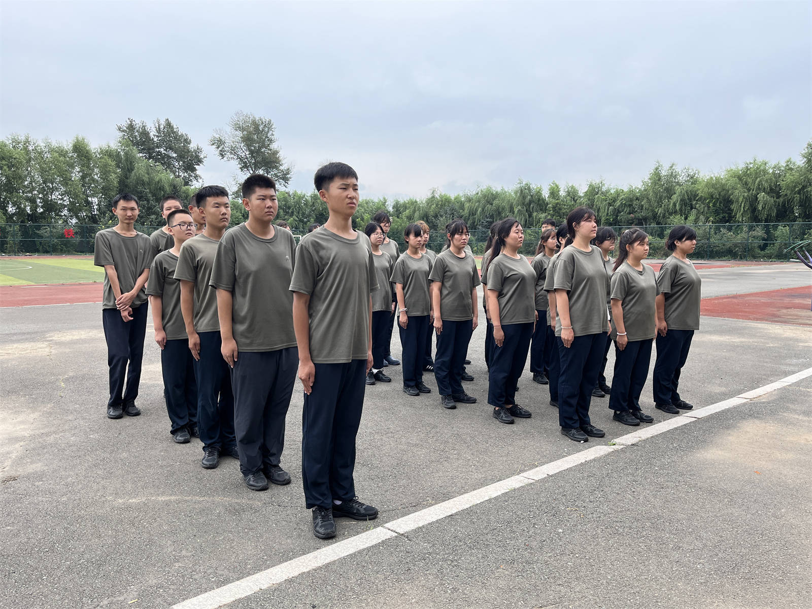 正视青春期心理困扰，家庭如何搭建少年心灵防护墙