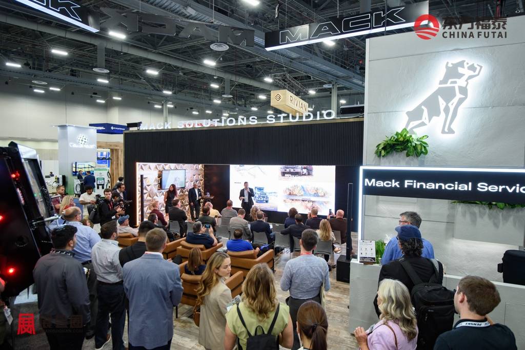MP1_0423_Mack-Trucks-Media-Event.jpg