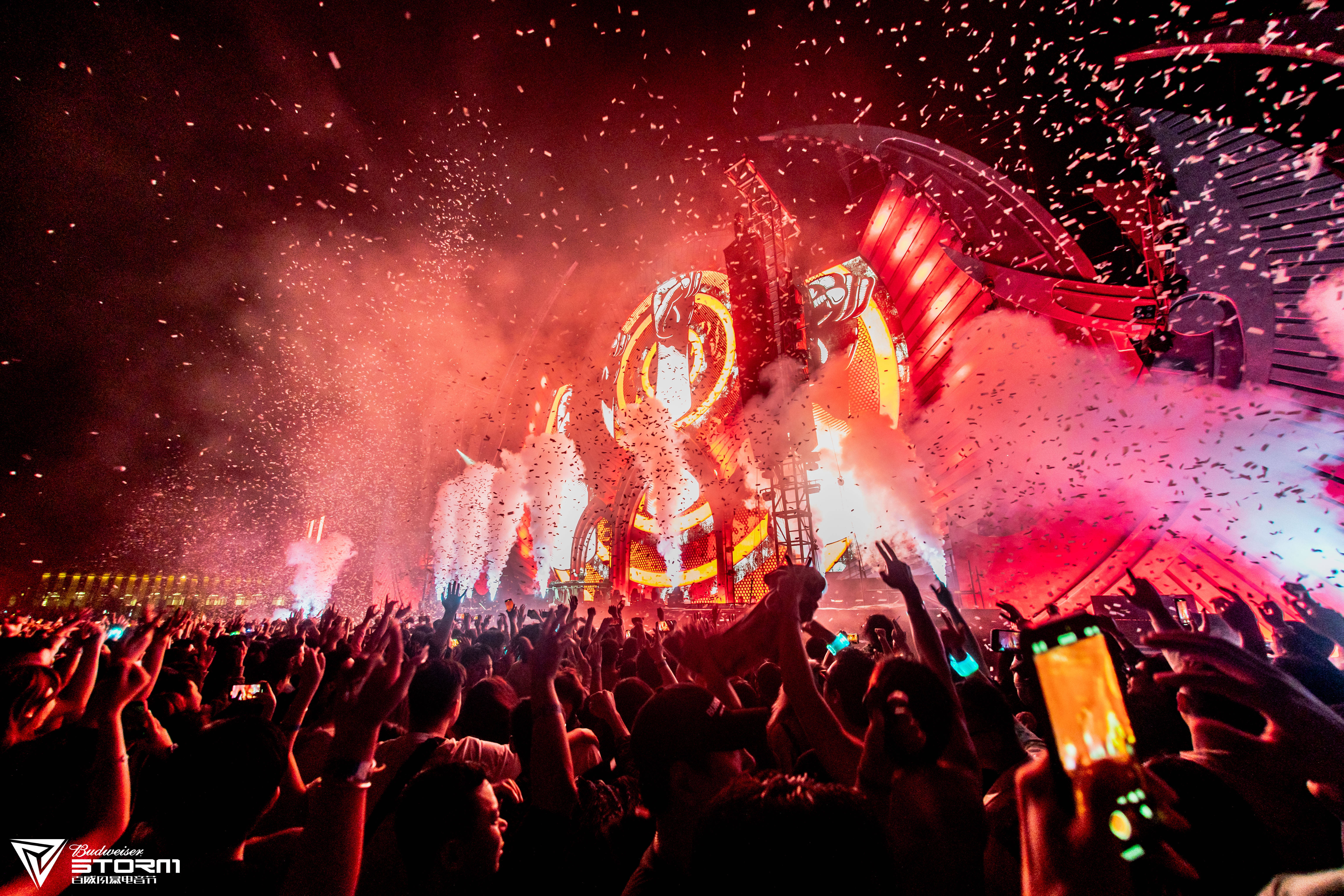 广州从化:五万余人奔赴电音节,超强音浪燃爆生态设计小镇