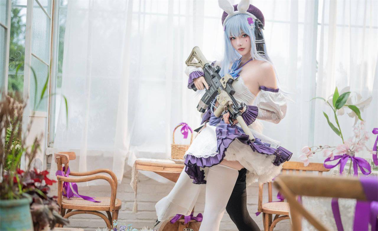 《少女前线》 千宵草味的锡纸糖cosplay_如月_指挥官_图片
