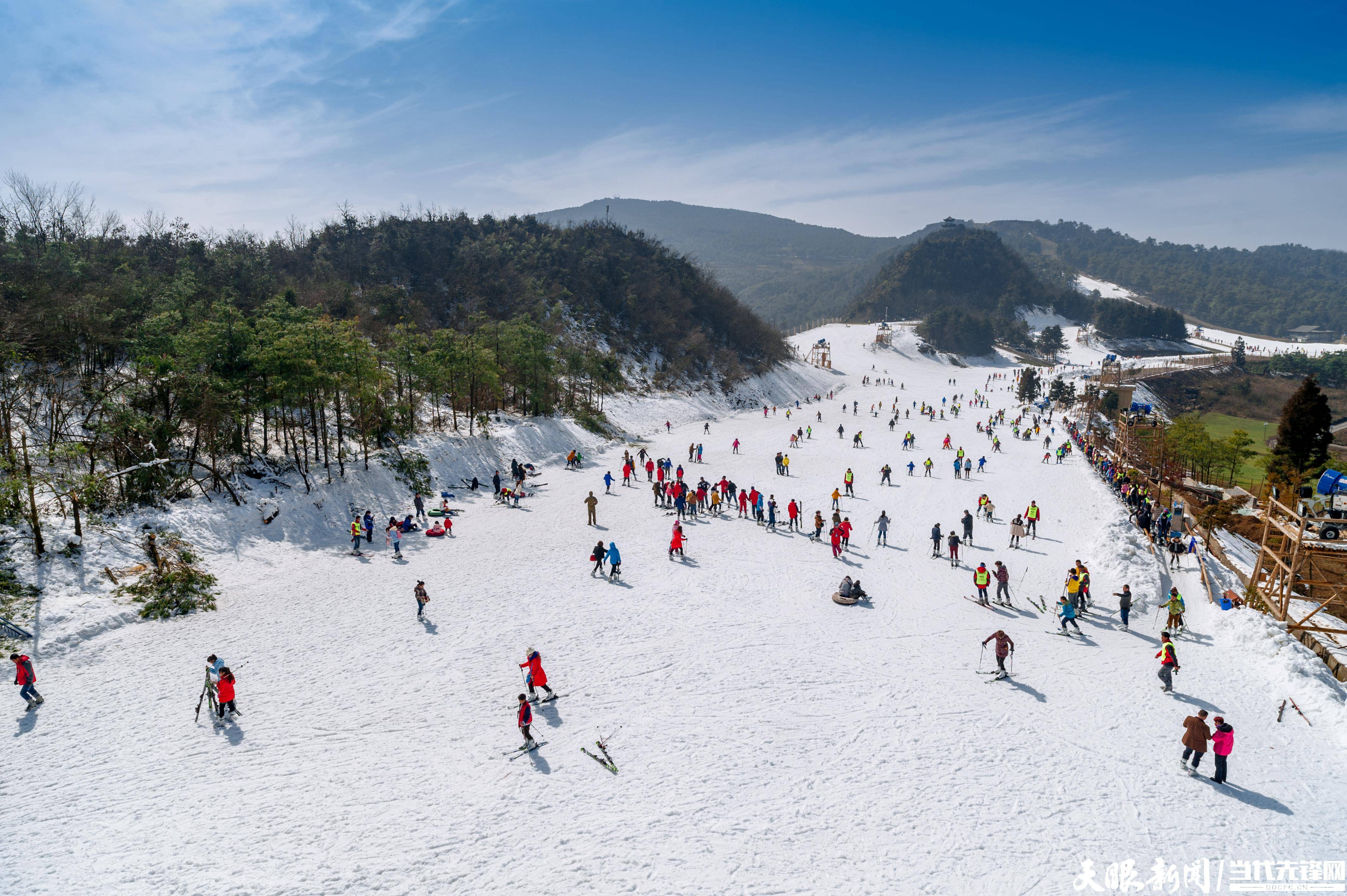 高阳山温泉滑雪场图片