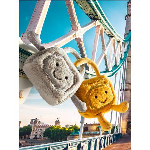 jellycat 2024年上新拉!果冻猫正式出道,萌化我了!_com_logo_合作