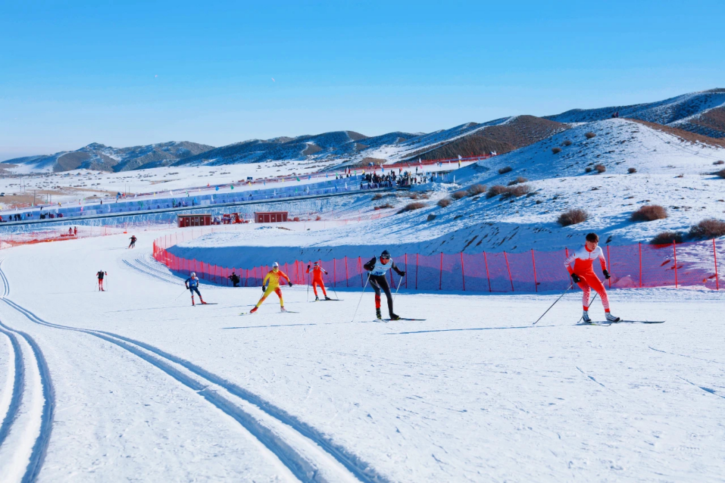 赛里木湖国际滑雪场图片