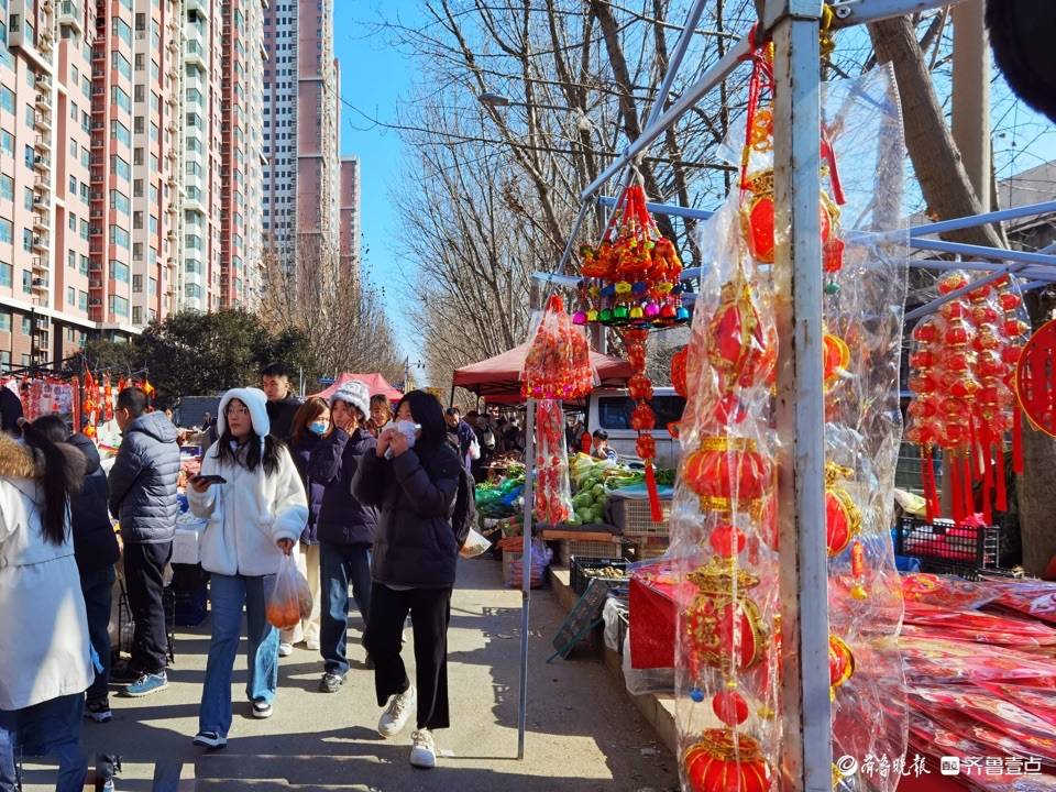 济南蓝翔大集图片