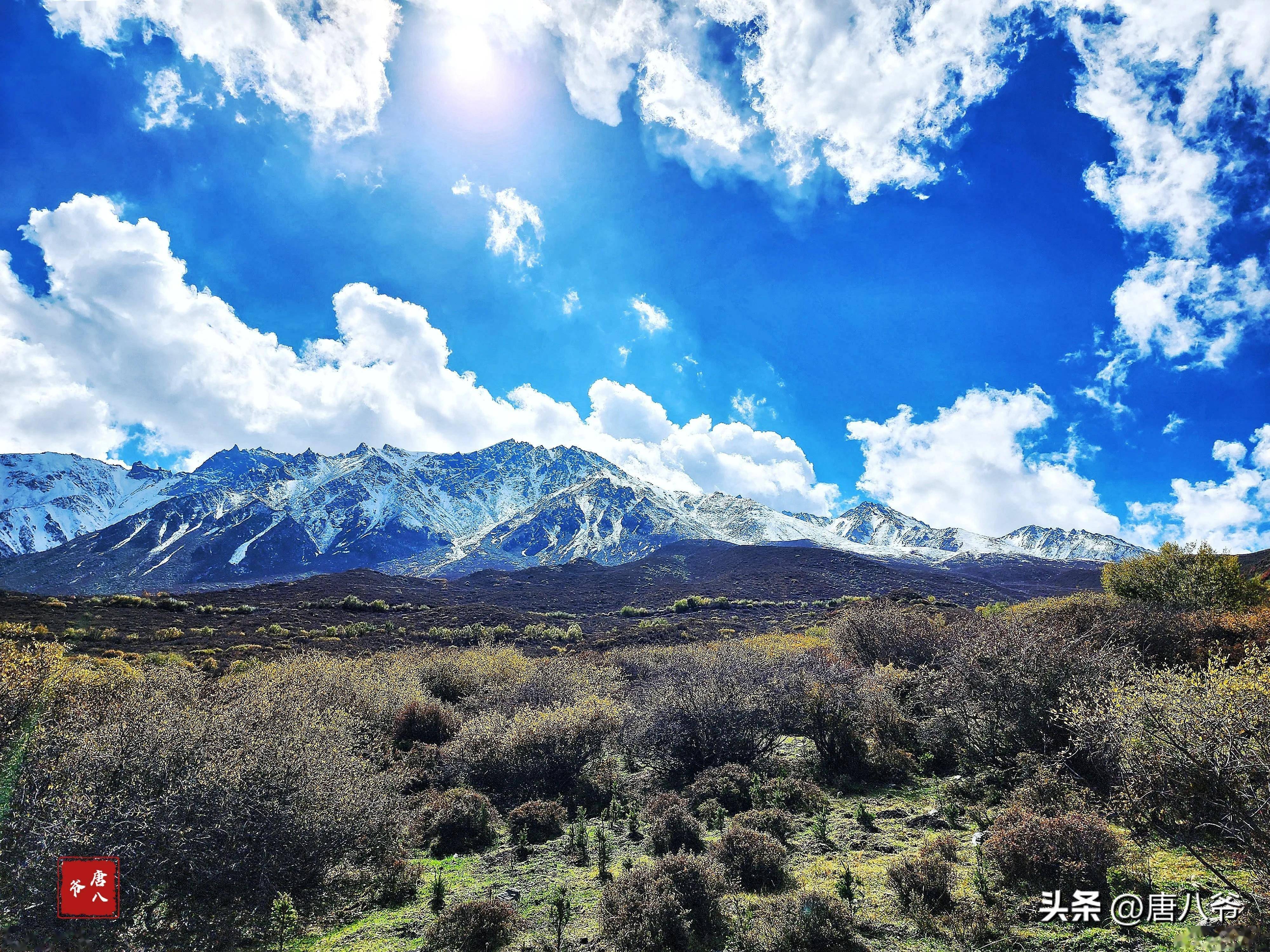 千里草原万里山