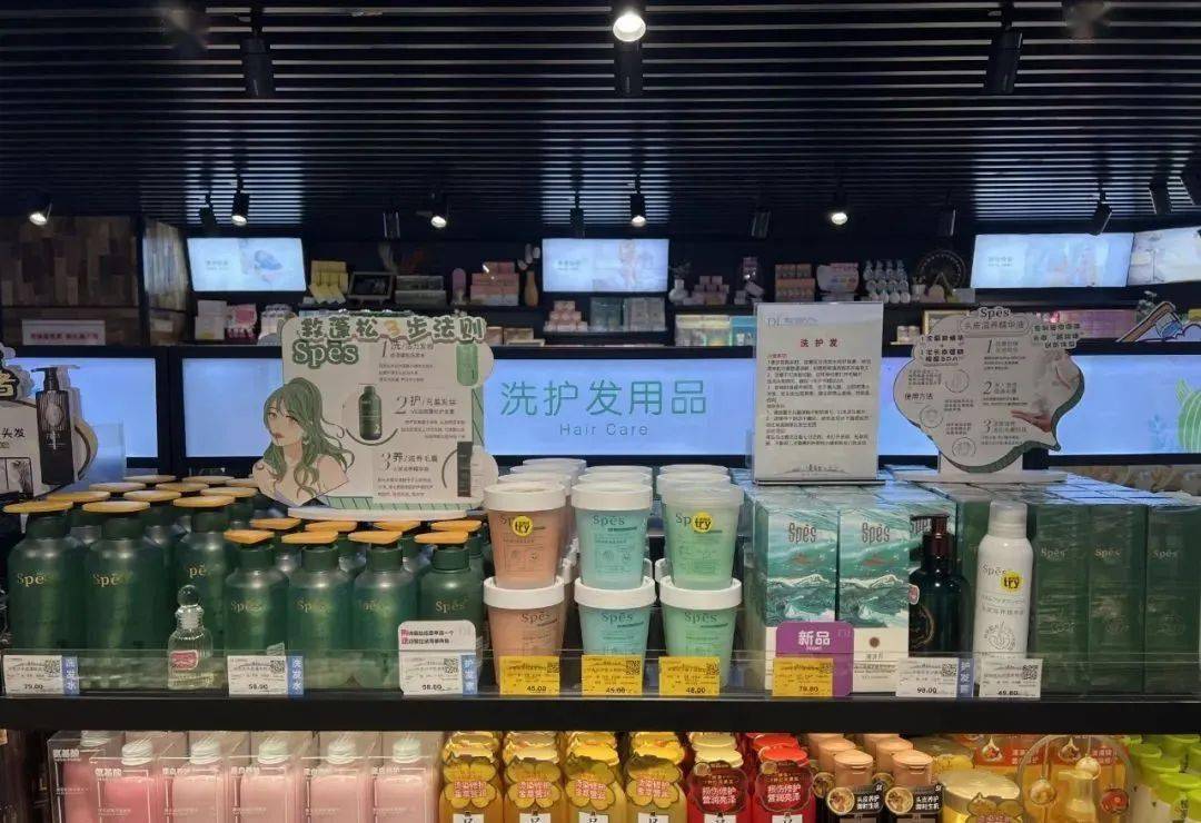 【春节美陈】胖东来历年新年陈列欣赏(附多张图片)_新乡_人民