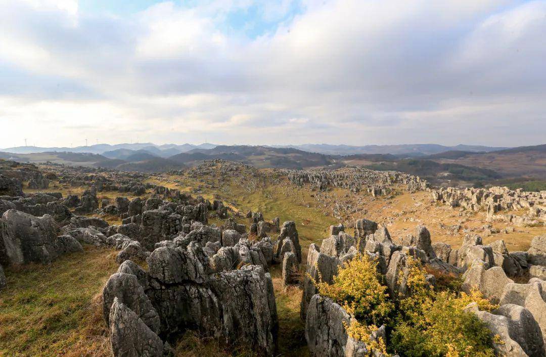 威宁雪山镇法地村:穿越"石头城"