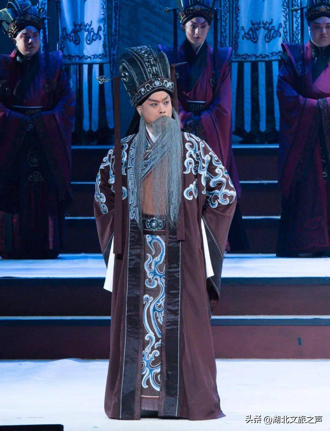 湖北省京剧院《优孟》赴成都参加第十届中国京剧艺术节_历史_小人物