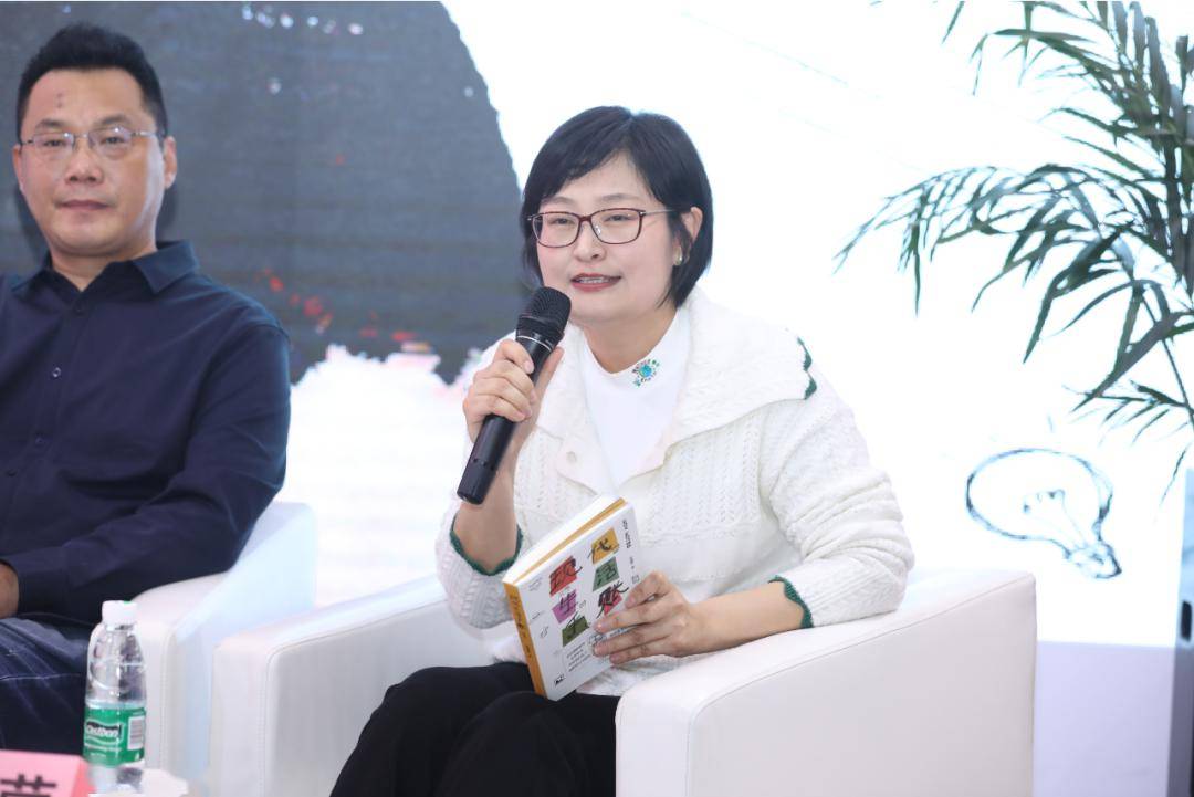 邱华栋:写出有趣的书是我们很多作家的梦想,李潇潇实现了_形式_小说