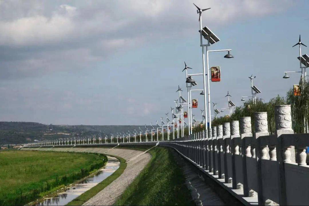 城市夜景及泾河全民健身长廊诗经文化风情园开元寺塔,名称得益于数