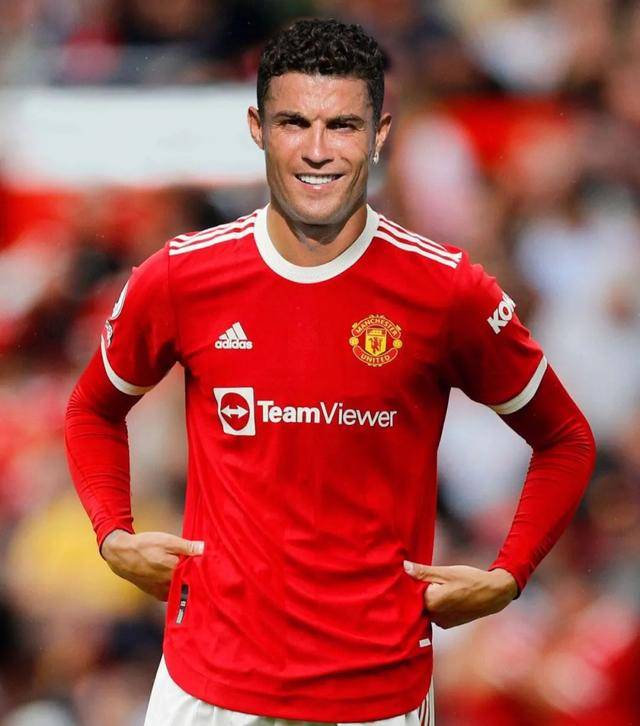 克里斯蒂亚诺·罗纳尔多: 足球场上的传奇_球员_成为了_历史