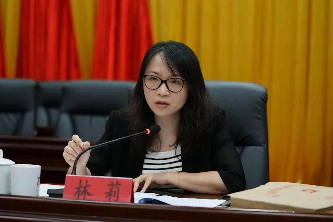 听取屯昌县委领导班子2023年工作总结报告,对省管领导班子开展民主