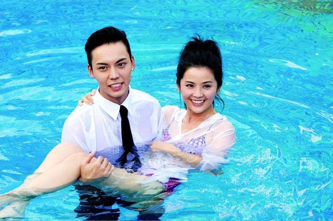 38岁陈伟霆再次恋上"二婚女"?