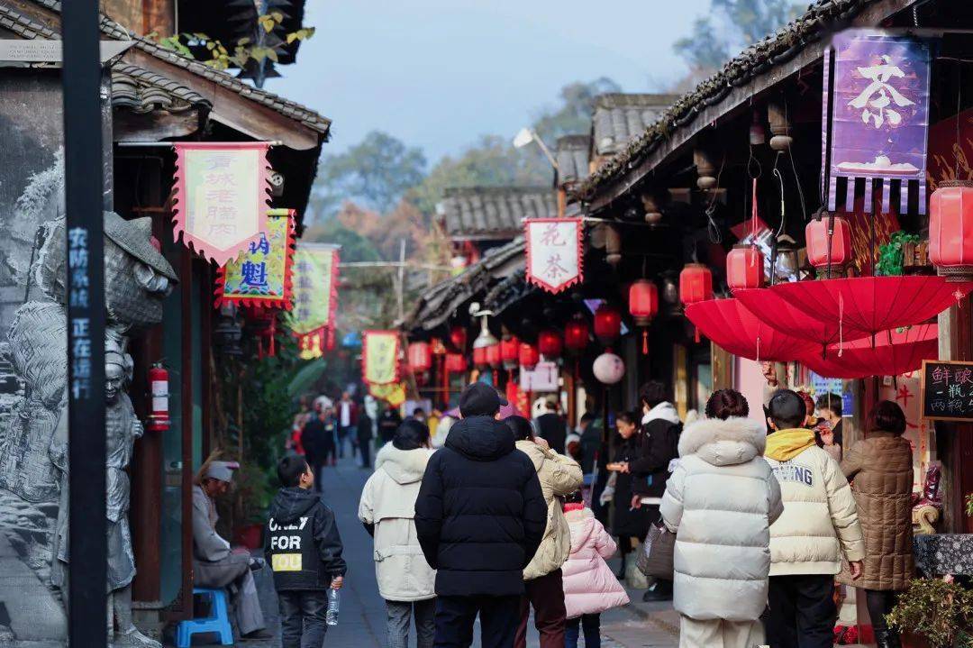 不要门票!都江堰这座藏在闹市的低调古建不一般,是时候来一趟了