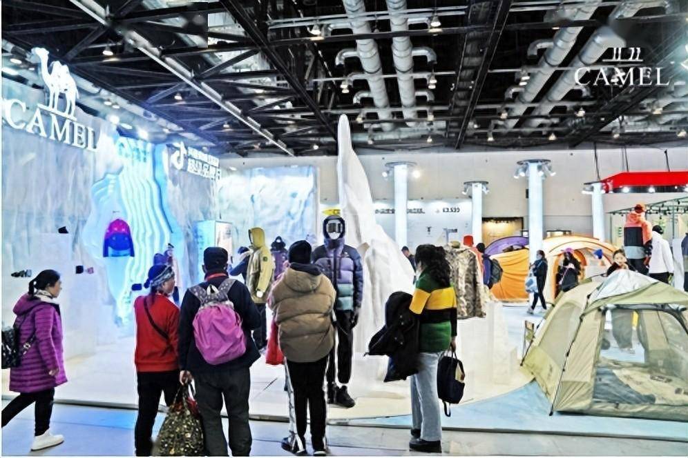 品牌冲锋衣排行榜_2023年,“平替”成为主流(2)