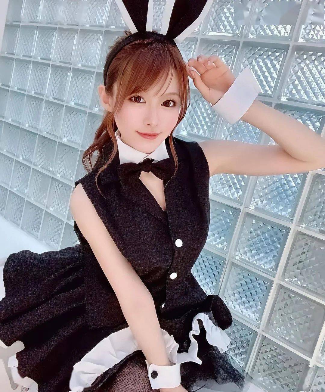 翻牌||香港出生的千金,日本出道横扫业界