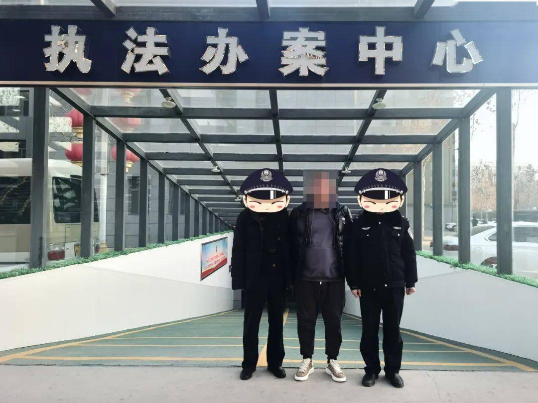 1月10日,安邑派出所民警在日常工作中发现网上在逃人员李某的活动轨迹