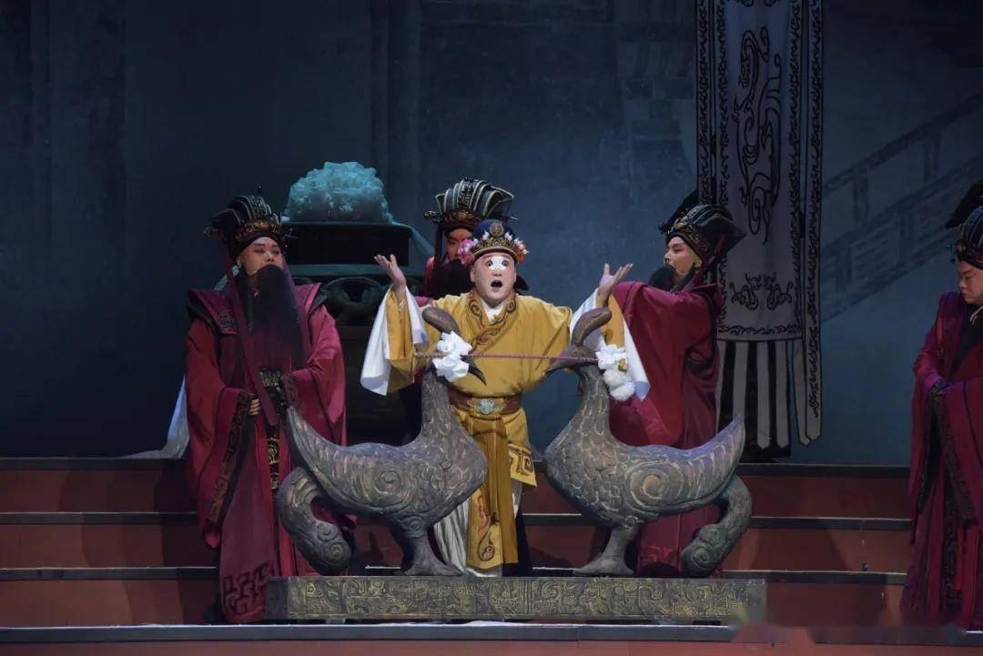 湖北省京剧院新编历史京剧《优孟》亮相蓉城广获好评_观众_传统_人物
