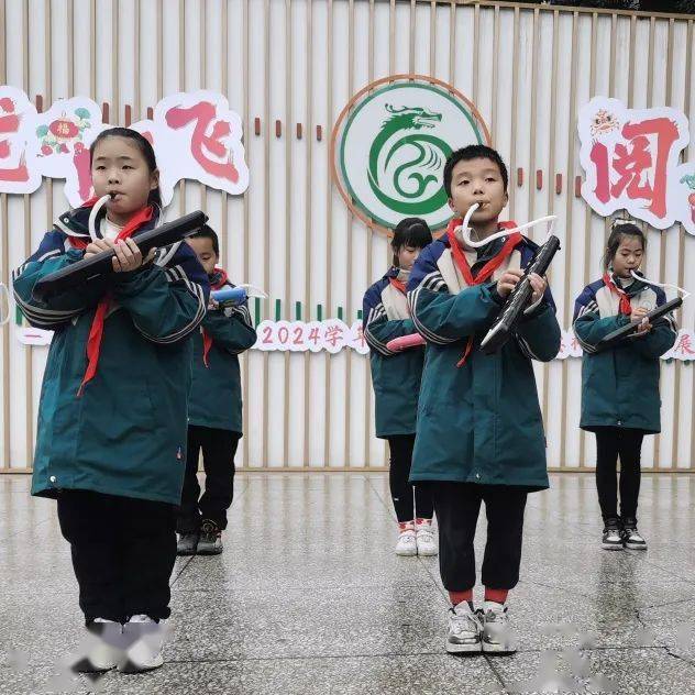 為本學期畫上了濃墨重彩的一筆江南新城南坪實驗幼兒園可愛的龍寶寶們