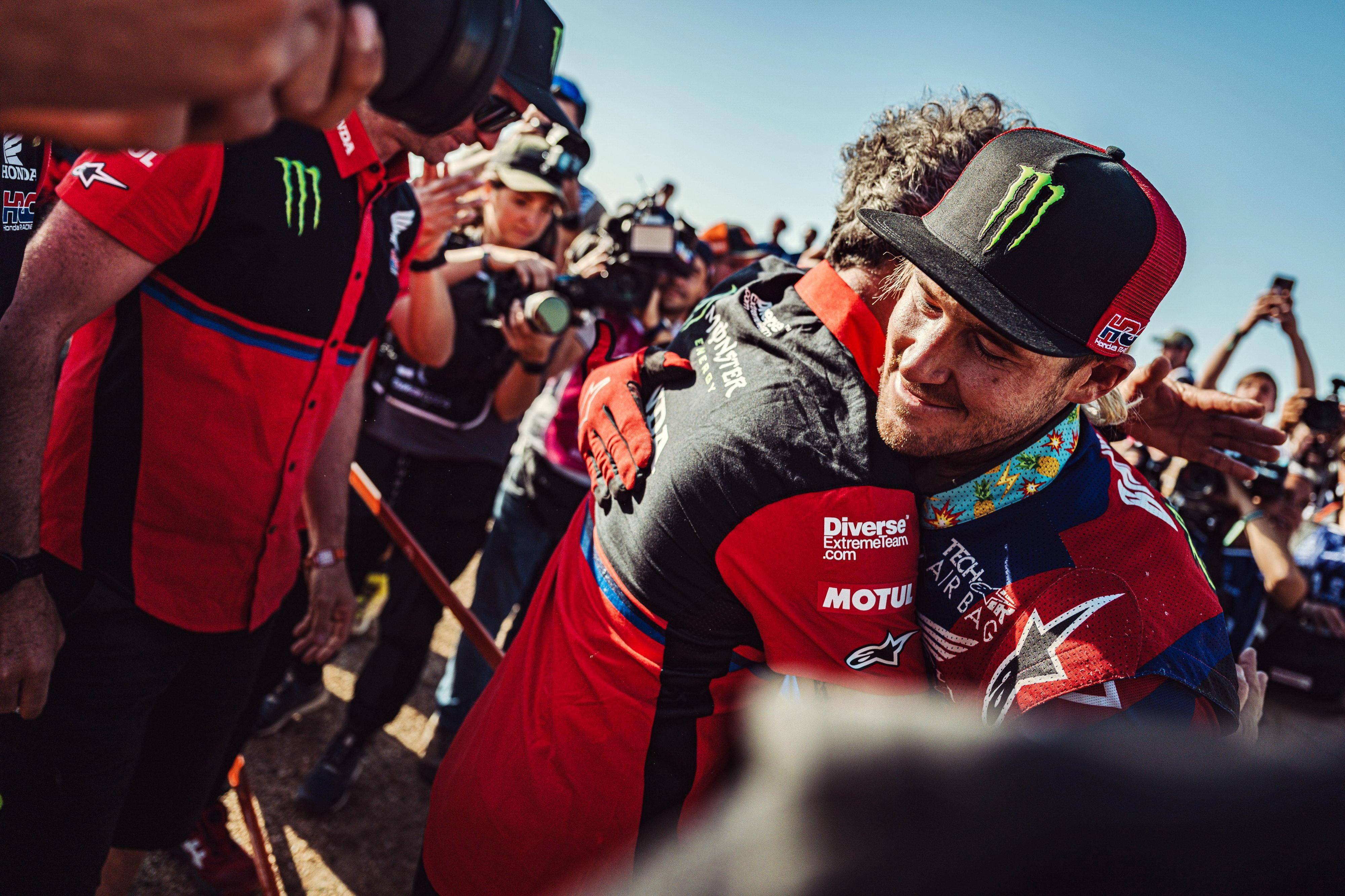 2024 达喀尔拉力赛,honda crf 夺得摩托车组冠军_赛段_来自_比赛