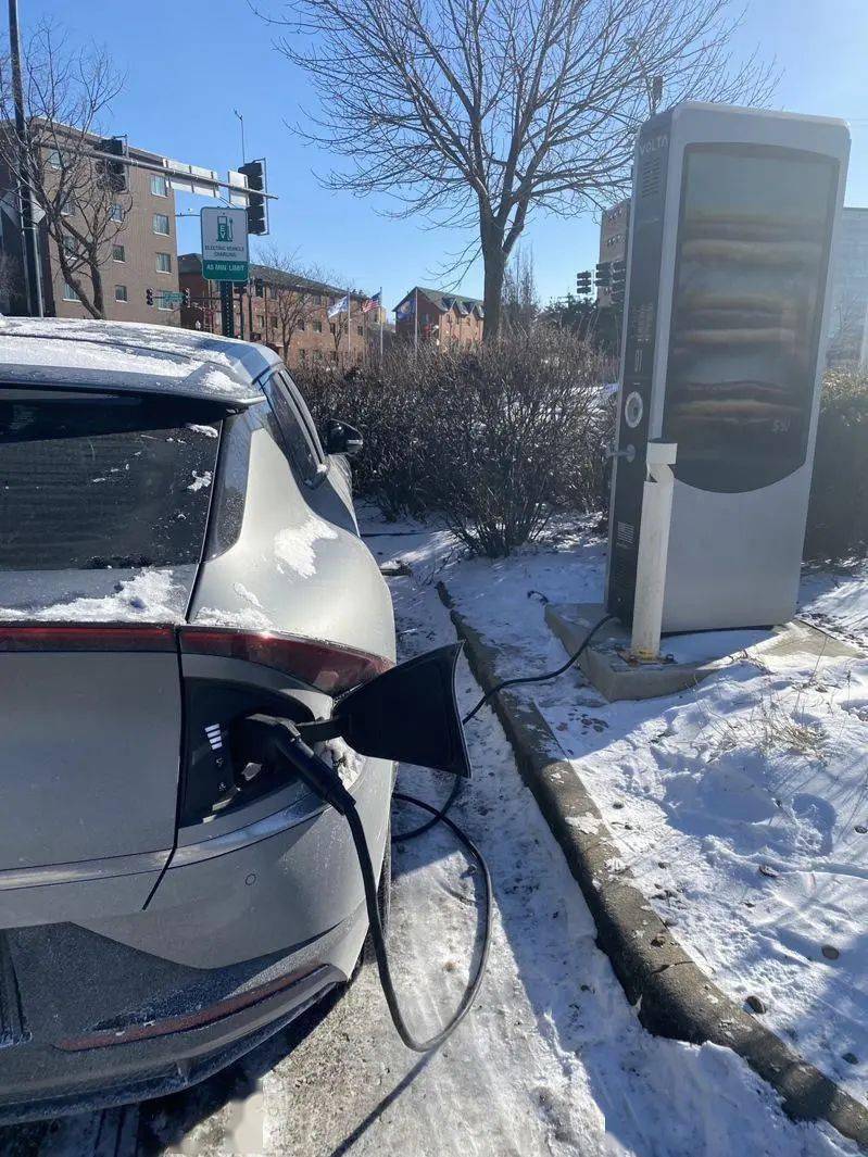 酷寒另类受灾户…特斯拉充不了电车主苦等3小时抓狂_搜狐汽车_搜狐网